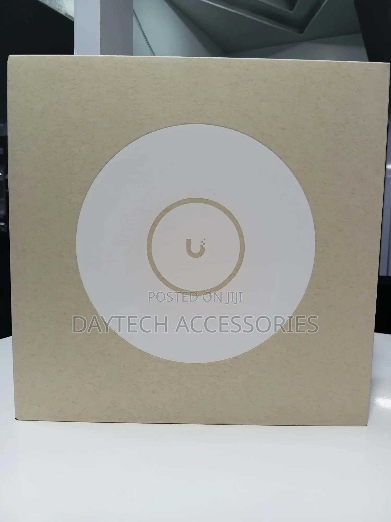 The Ubiquiti Unifi Access Point Wifi 6 Pro (U6 Pro) - White