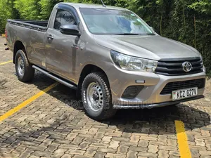 Toyota Hilux 2020 Gray