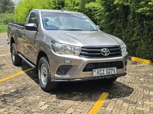 Toyota Hilux 2020 Gray