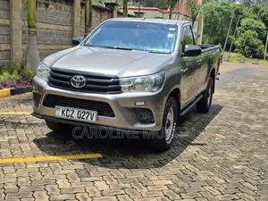 Toyota Hilux 2020 Gray