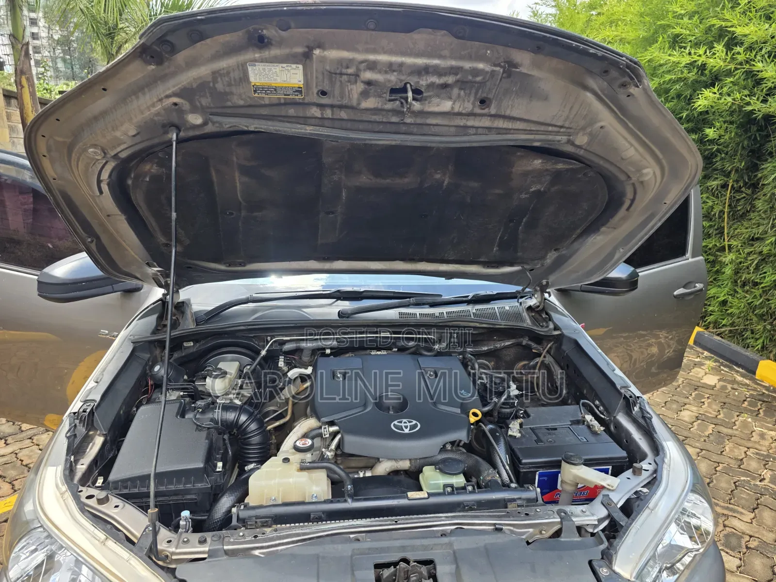 Toyota Hilux 2020 Gray