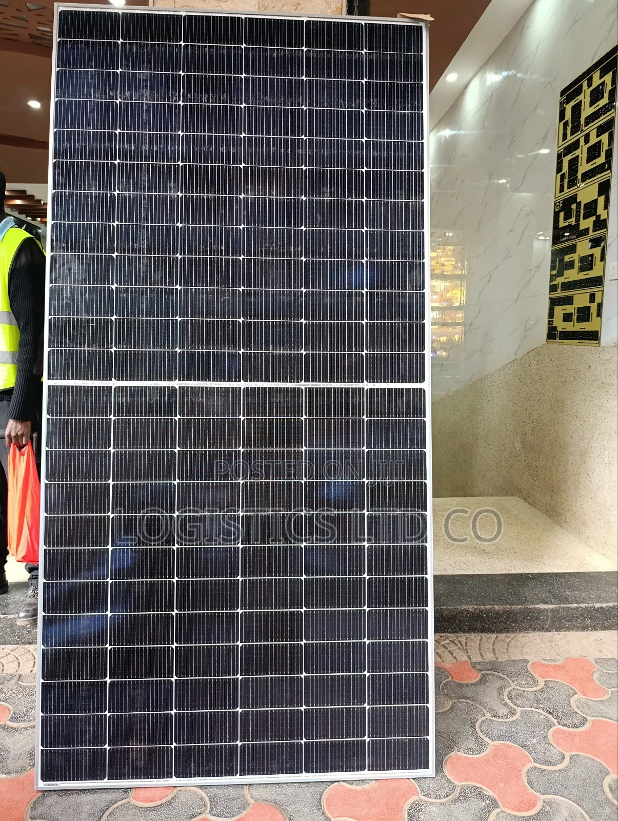 Jinko Solar 600 Watts Monocrystalline Solar Panel