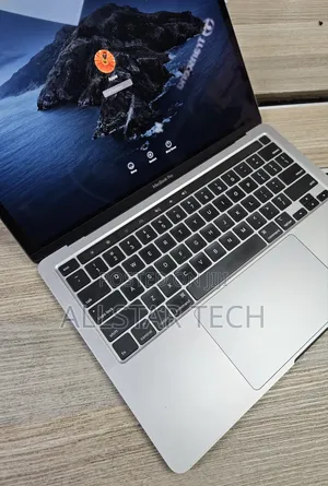 Laptop Apple MacBook Air 2020 16GB Intel Core i7 SSD 512GB
