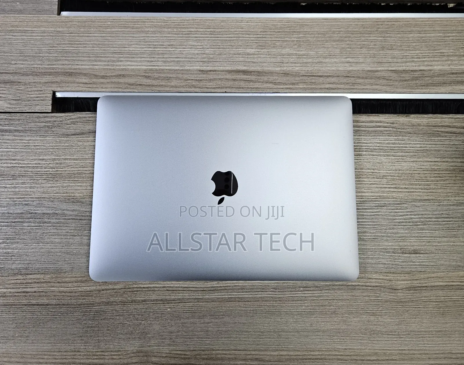 Laptop Apple MacBook Air 2020 16GB Intel Core i7 SSD 512GB