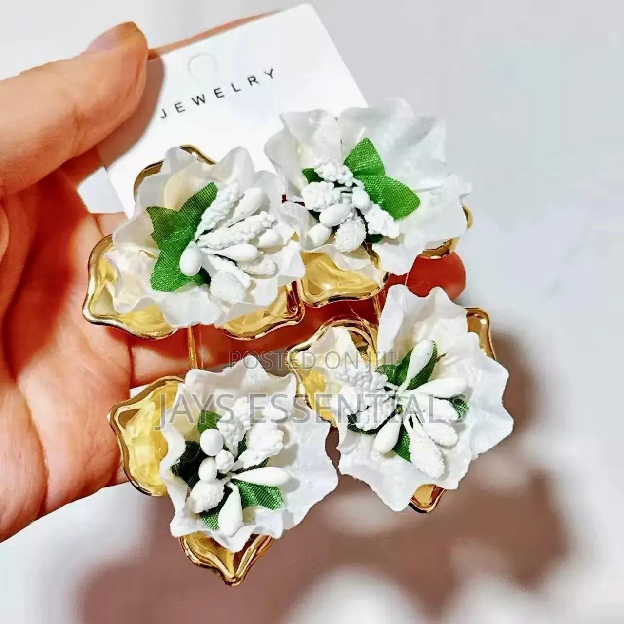 Transform Your Looks With Our Elegant and Modern Earrings