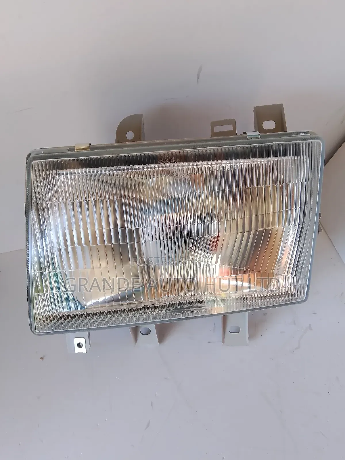 Head Lamp Left; Hyundai Hd65/72 (Genuine)