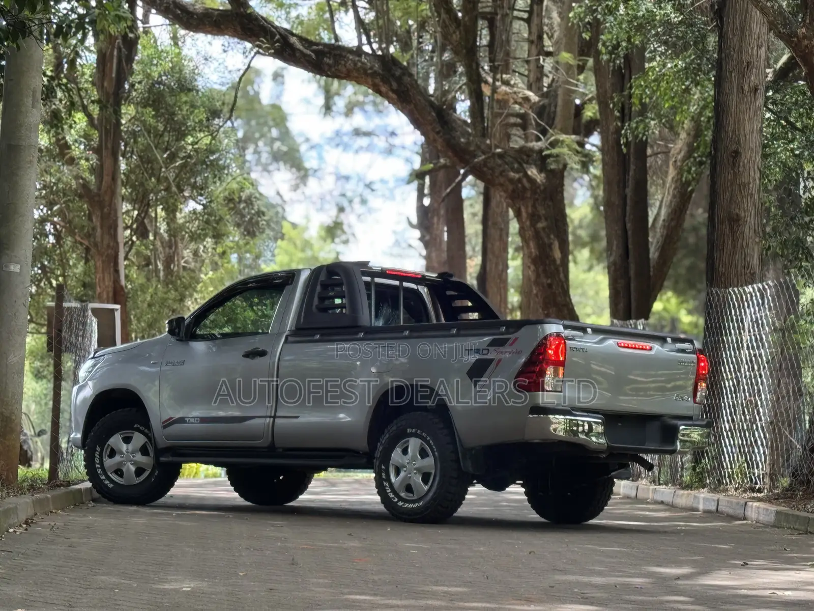 Toyota Hilux 2019 Gold