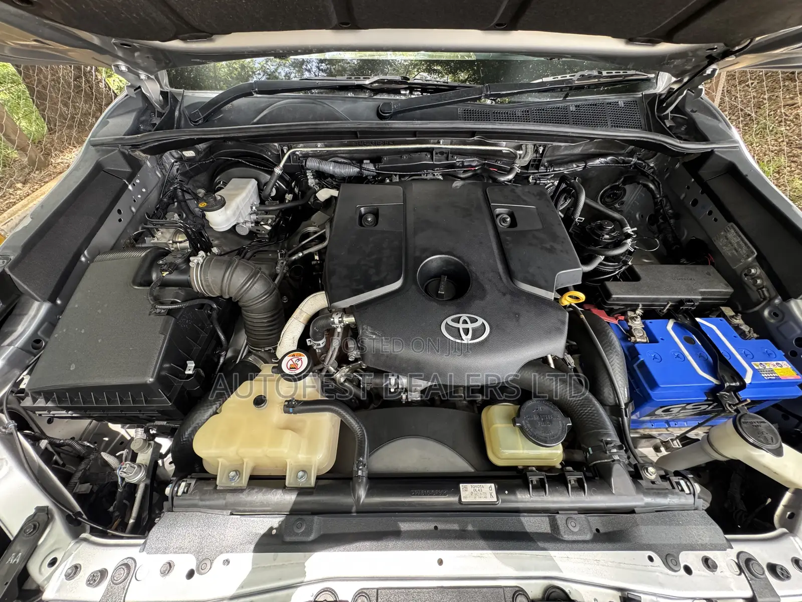 Toyota Hilux 2019 Gold