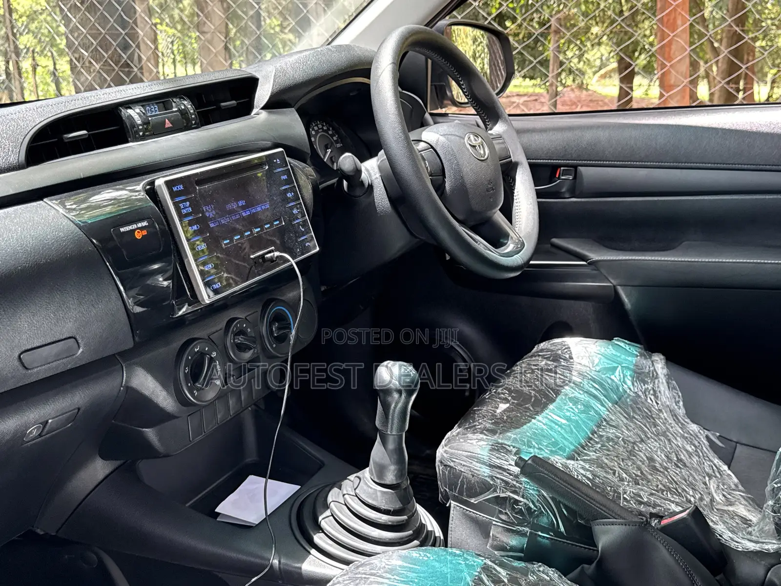 Toyota Hilux 2019 Gold