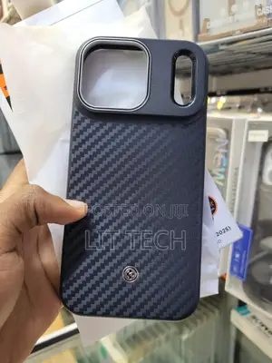 Spigen iPhone 17 Promax