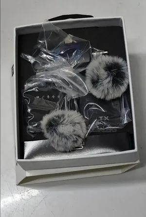Lavalier Wireless Microphone F11-2 With a Noise Cancellation