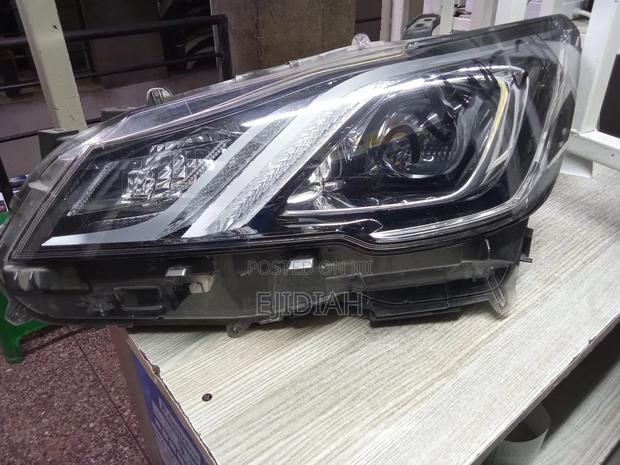 Crown 2018 Headlights - thumbnail 2