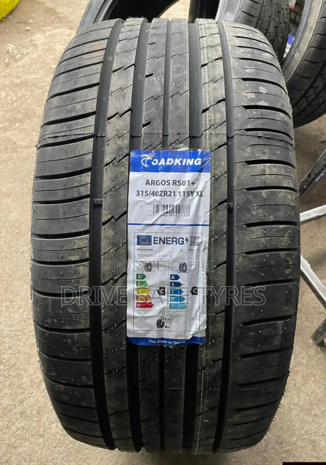 315/40 Zr21 Roadking Tyre