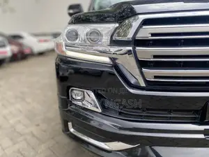 Toyota Land Cruiser 2018 Black