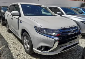 Mitsubishi Outlander 2.0 PHEV AWD 2018 White