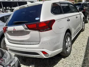 Mitsubishi Outlander 2.0 PHEV AWD 2018 White