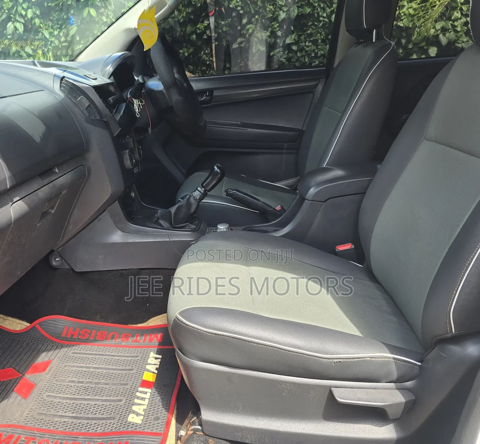 Isuzu D-MAX 2015 White