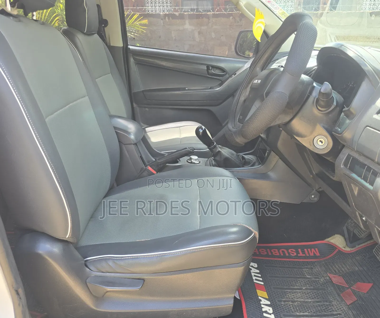Isuzu D-MAX 2015 White