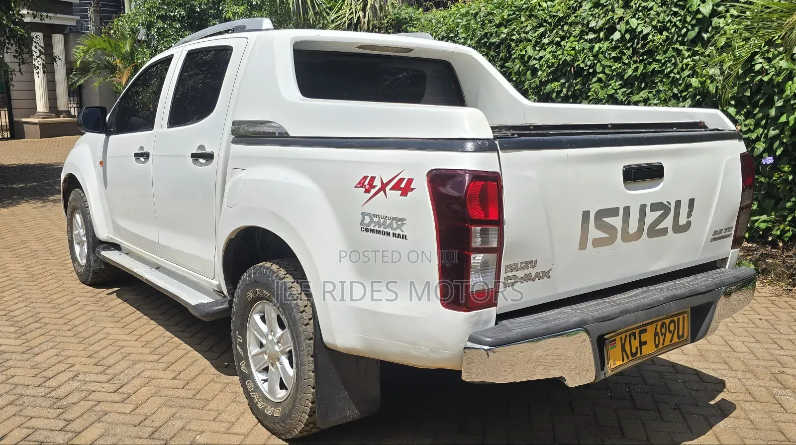 Isuzu D-MAX 2015 White