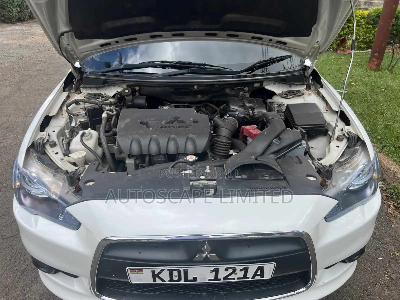 Mitsubishi Galant 2015 White