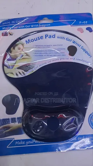 Mouse Pad With Gel Wrist Support