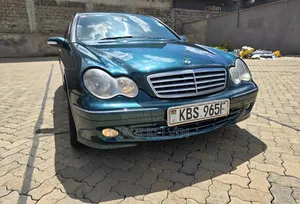 Mercedes-Benz C200 2005 Green