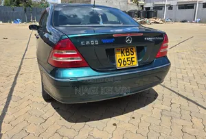 Mercedes-Benz C200 2005 Green