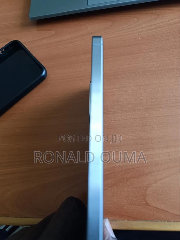 New Samsung Galaxy A56 128 GB Gray - thumbnail 3
