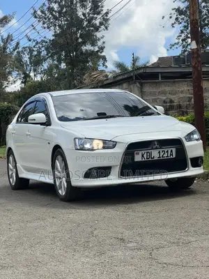 Mitsubishi Galant 2015 White