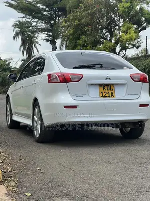 Mitsubishi Galant 2015 White