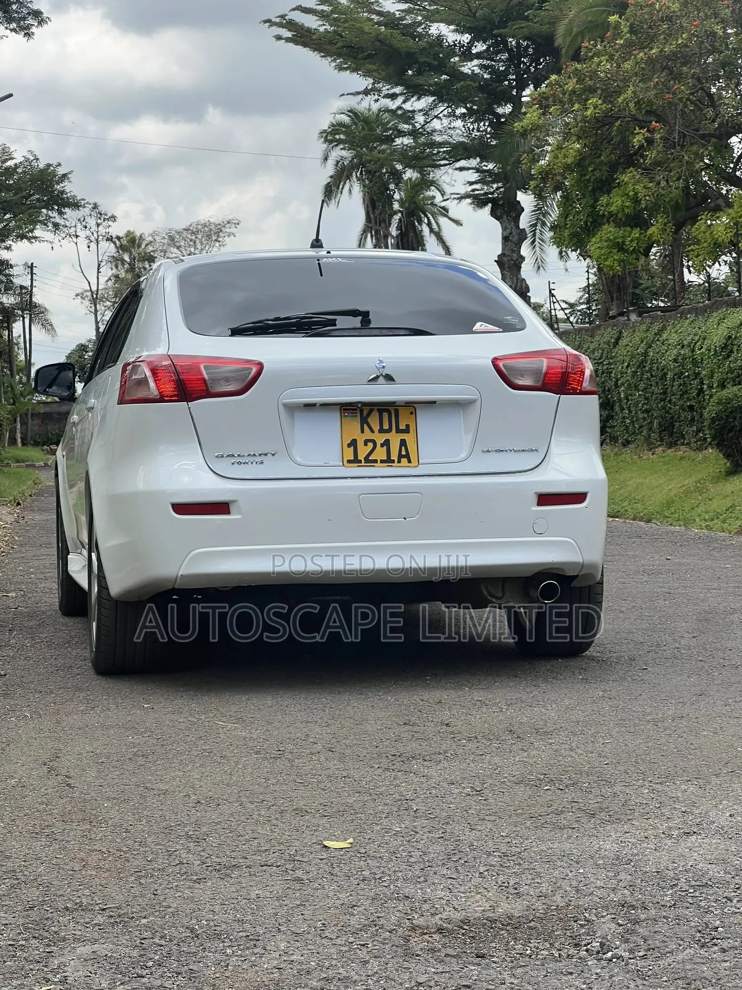 Mitsubishi Galant 2015 White