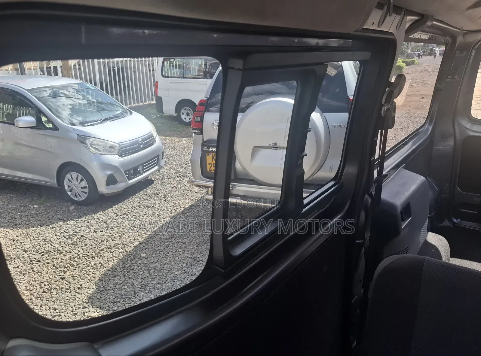 Nissan NV350 2018 White