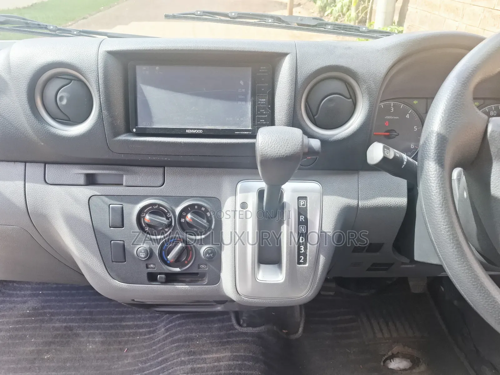 Nissan NV350 2018 White