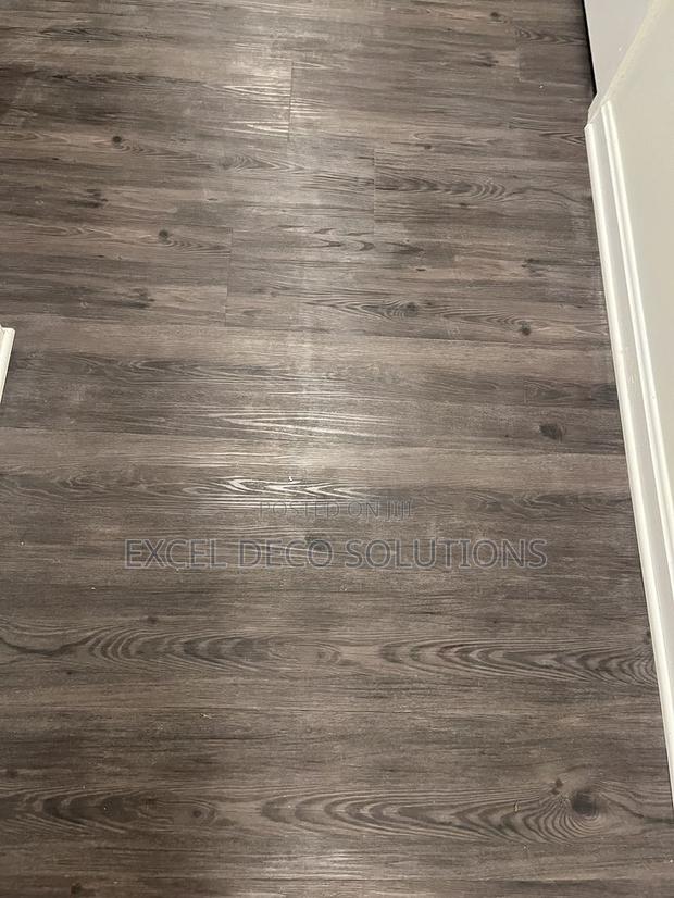 Vinyl Wood Carpet Mkeka Wa Mbao for Indoor Floor Protection and Style