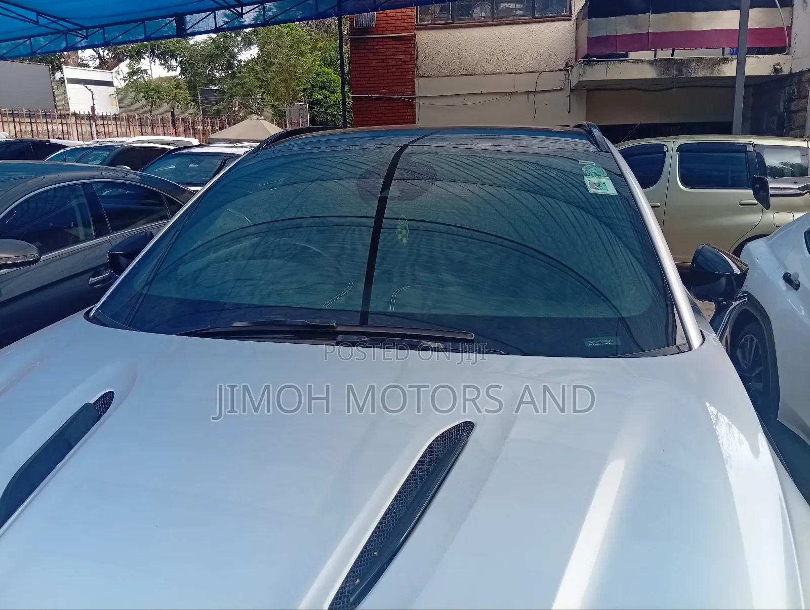 Aston Martin DBX707 2022 Silver