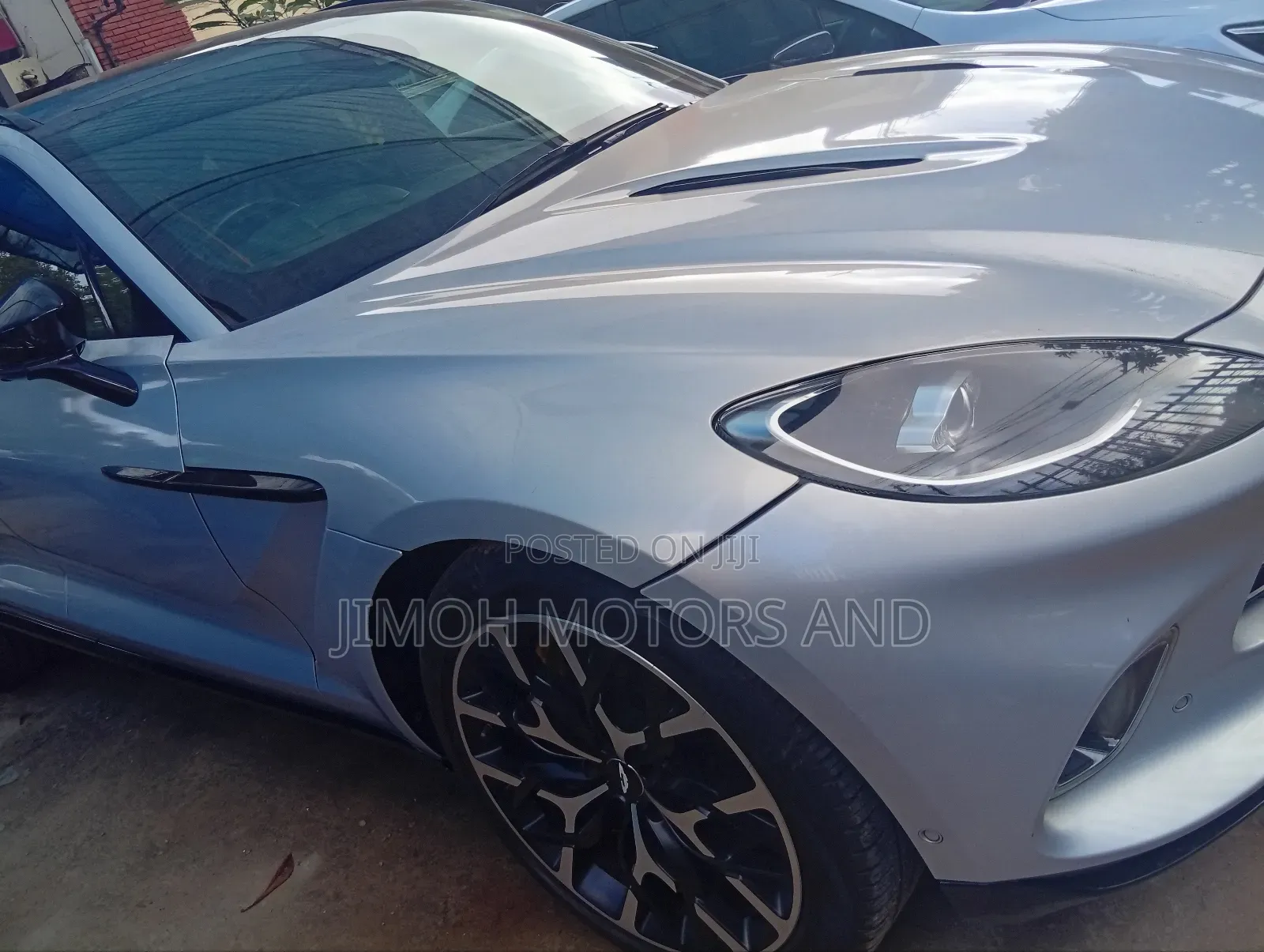 Aston Martin DBX707 2022 Silver