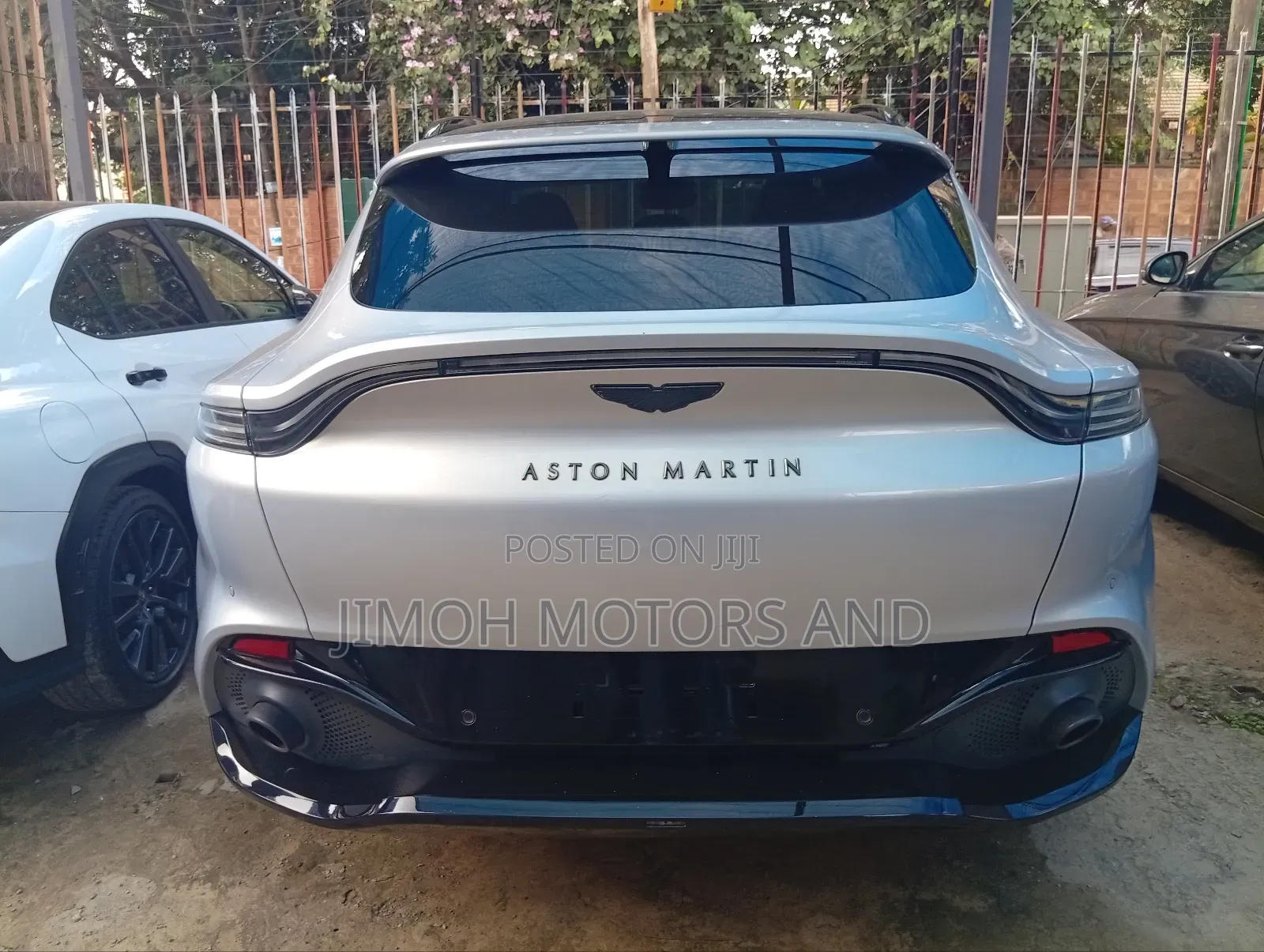 Aston Martin DBX707 2022 Silver
