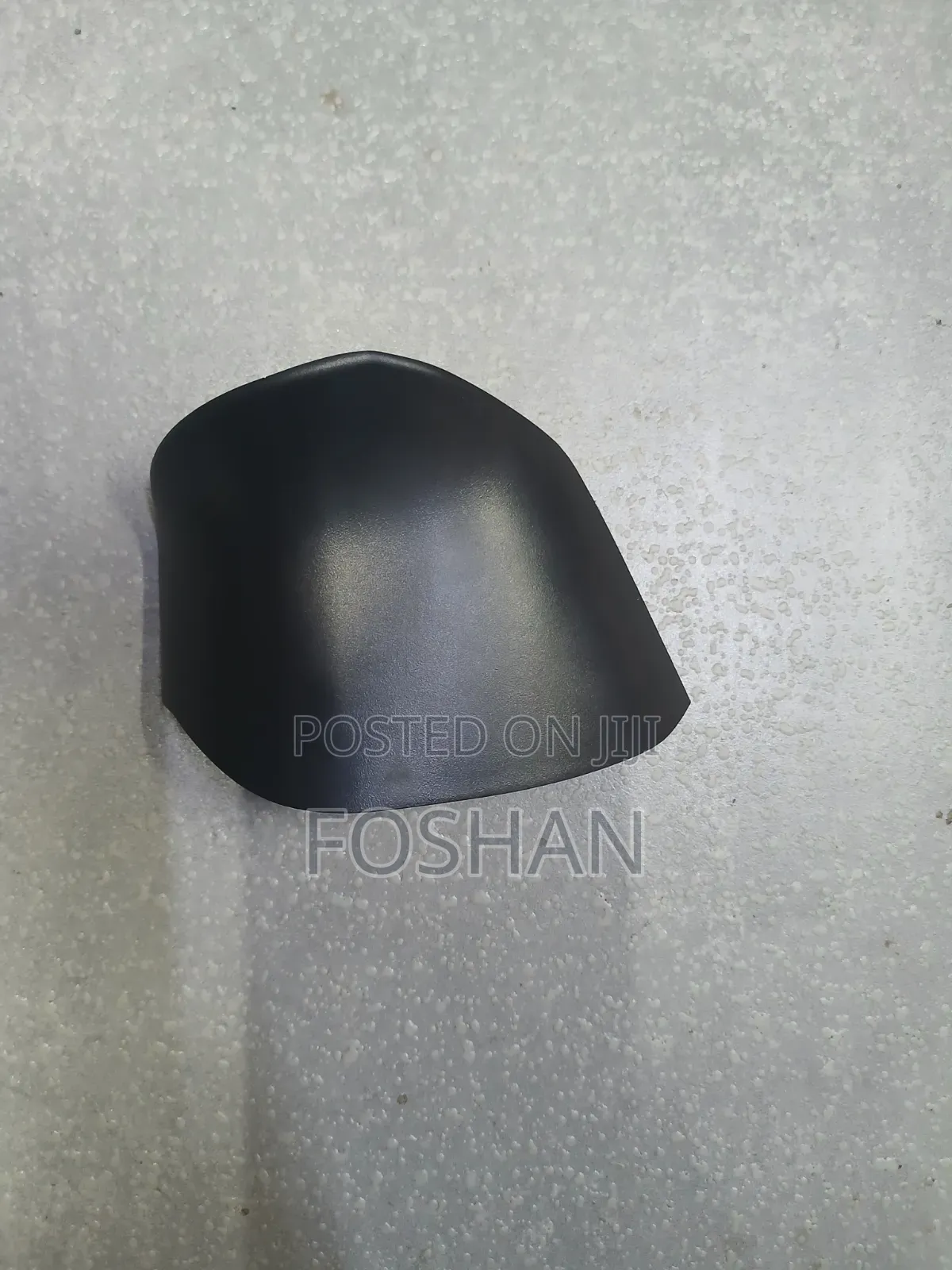 Axela 2014 Sidemirror Arm Cover