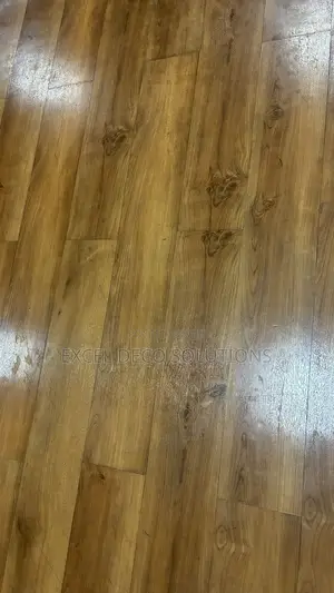 Wood Effect Vinyl Carpet for Home, Office and Balcony Flooring