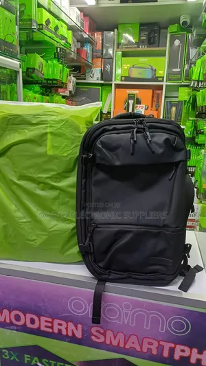 Oraimo Megacarry Expandable Waterproof Business Backpack