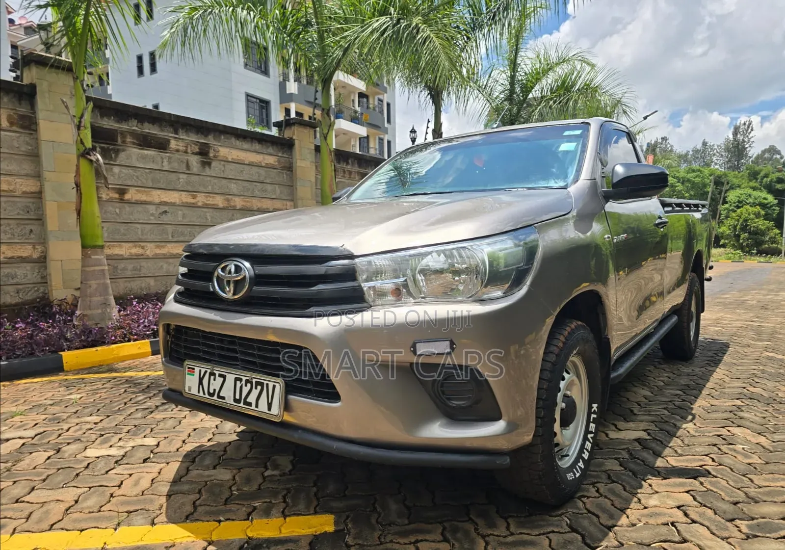 Toyota Hilux 2020 Gray