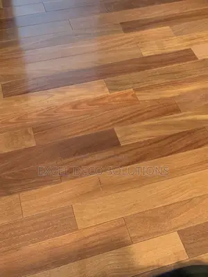 Vinyl Wood Look Carpet for Stylish, Low-Maintenance Indoor Floors