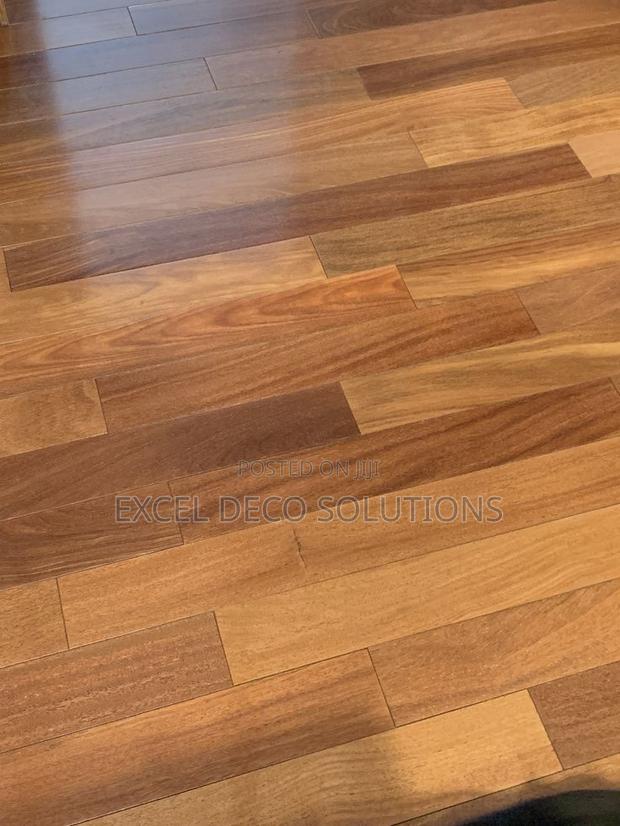 Vinyl Wood Look Carpet for Stylish, Low-Maintenance Indoor Floors