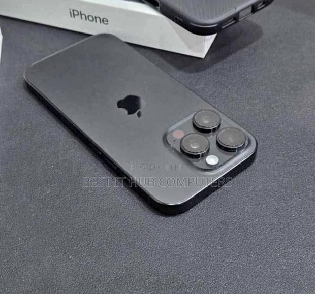 Apple iPhone 16 Pro Max 512 GB Gray - thumbnail 2