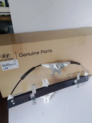 Power Regulator Front Left Hyundai Hd72/65 (Genuine)