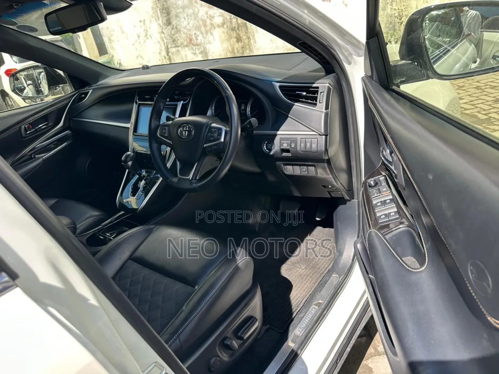 Toyota Harrier 2018 White