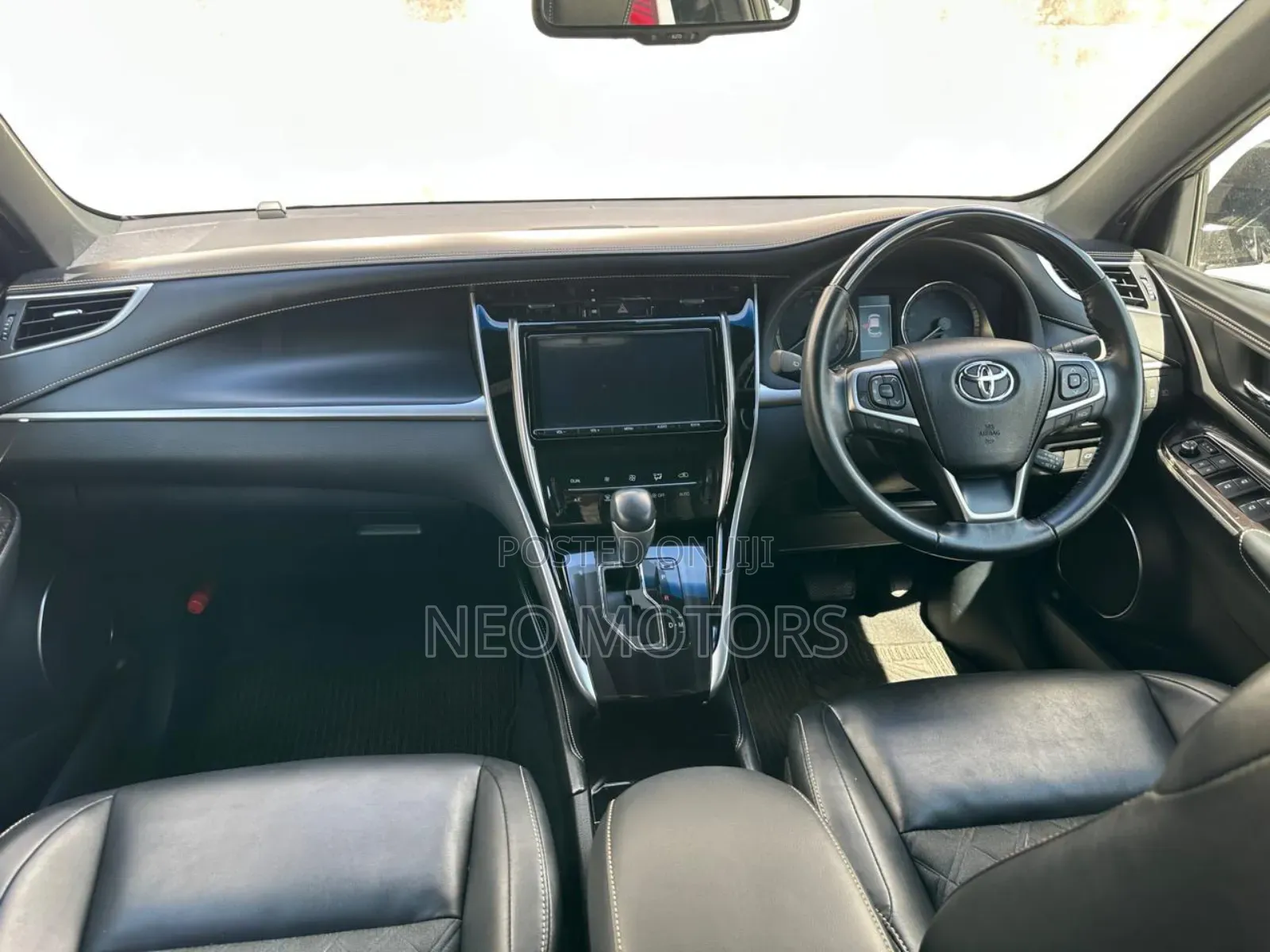 Toyota Harrier 2018 White