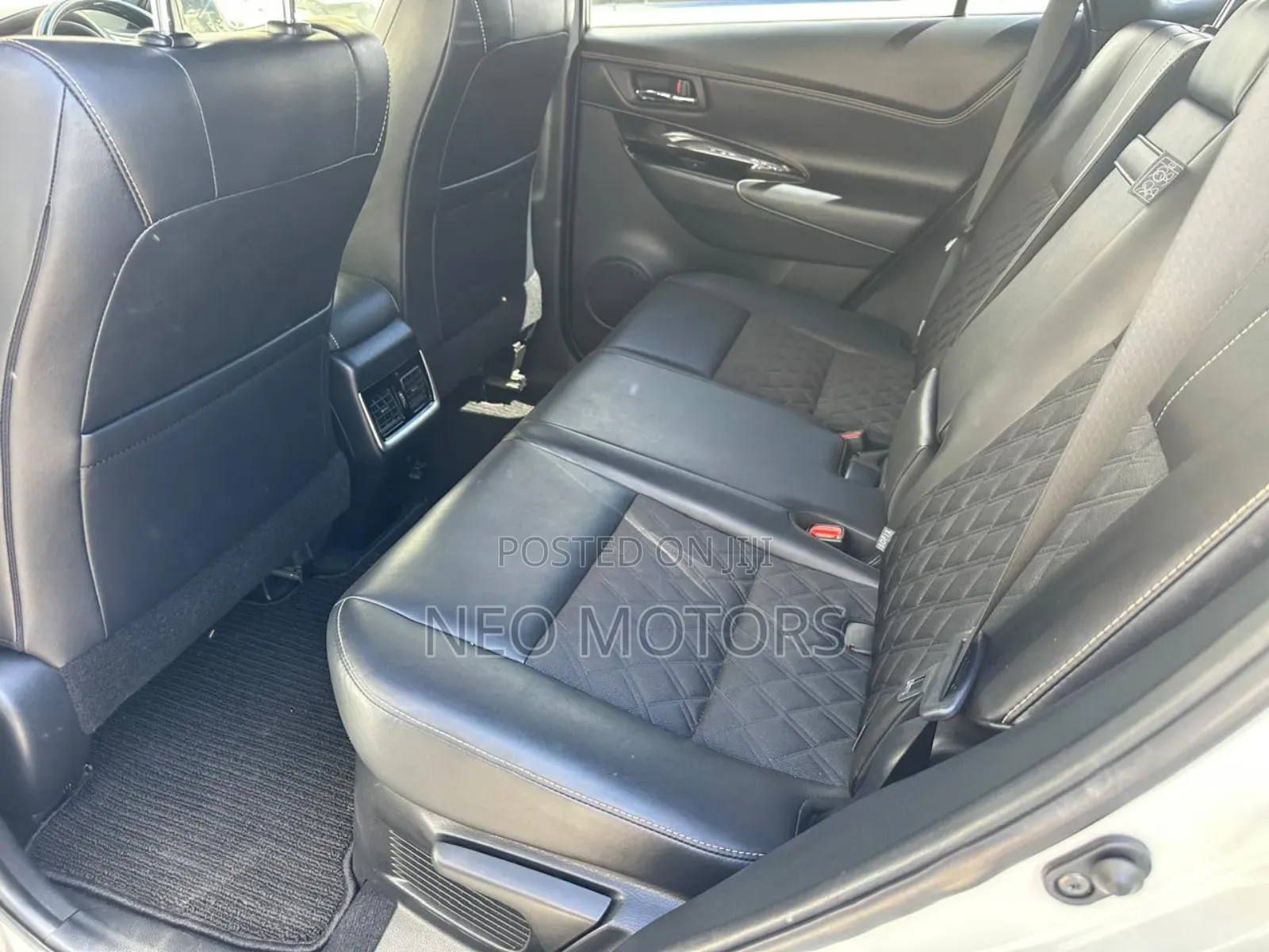 Toyota Harrier 2018 White