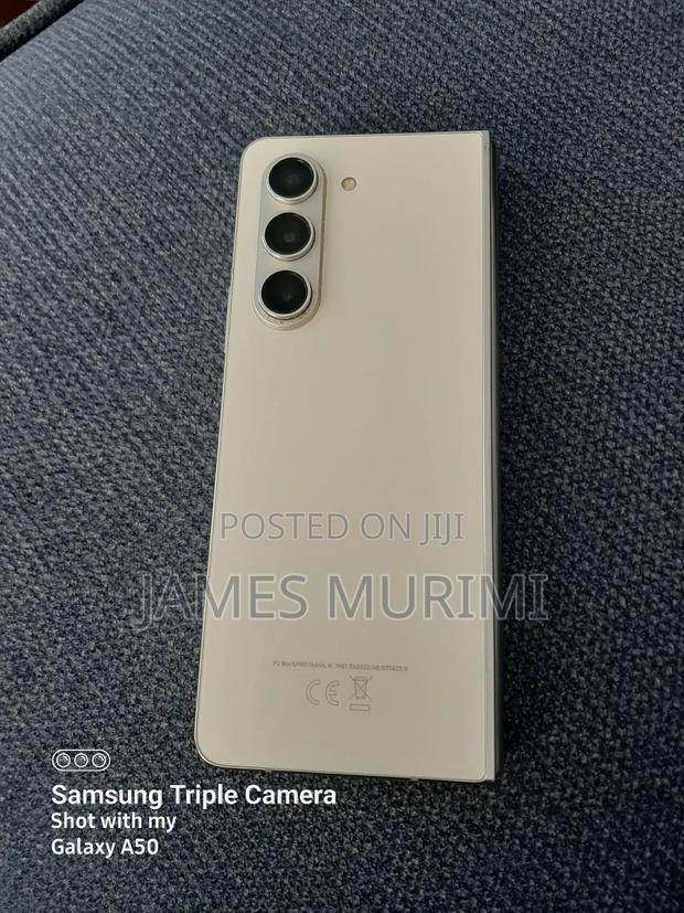 Samsung Galaxy Fold 5G 512 GB Silver - thumbnail 3