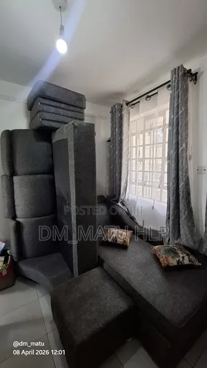 Comfortable 6 Seater With Foot Rest
